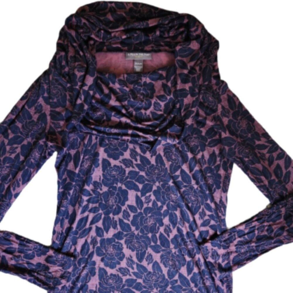 A pea in the pod Maternity Cowl Neck Shirt Med EUC